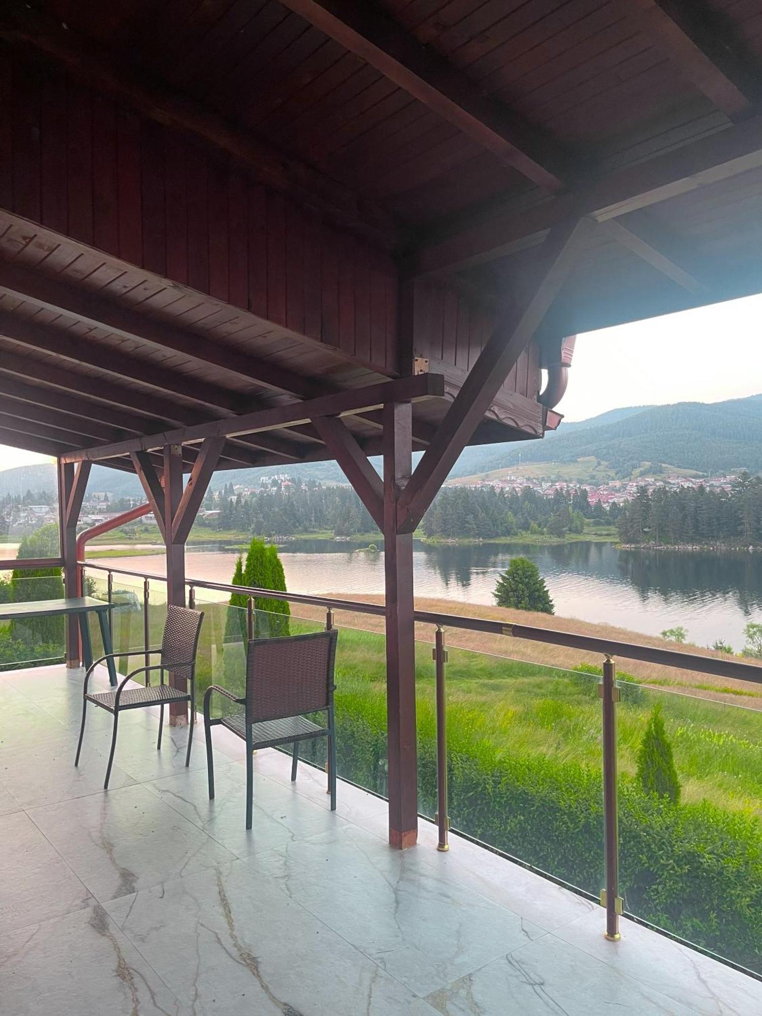 Готель Vip Complex Сирніца Екстер'єр фото