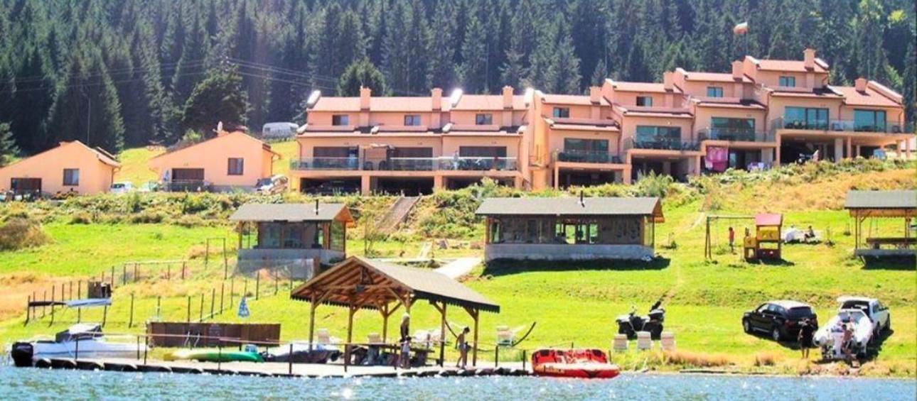 Готель Vip Complex Сирніца Екстер'єр фото